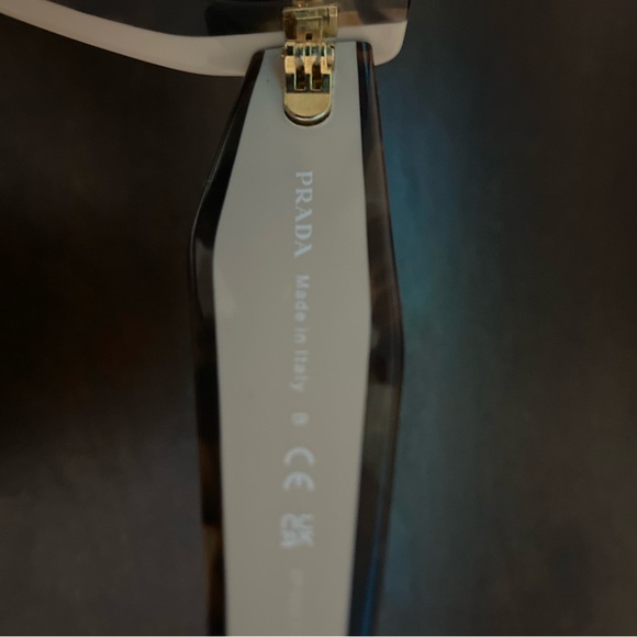 Prada Milano sunglasses with logo - Opaque Gradient Dark Brown - Picture 5 of 5